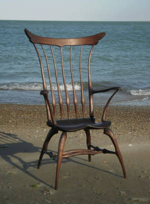 resized_fanchair2.jpg