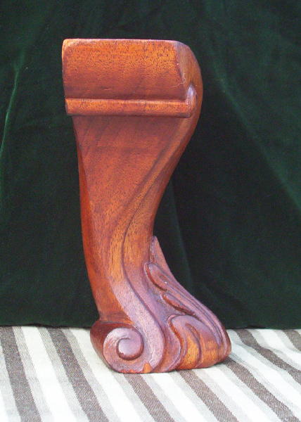 008c_leafscroll_side.jpg